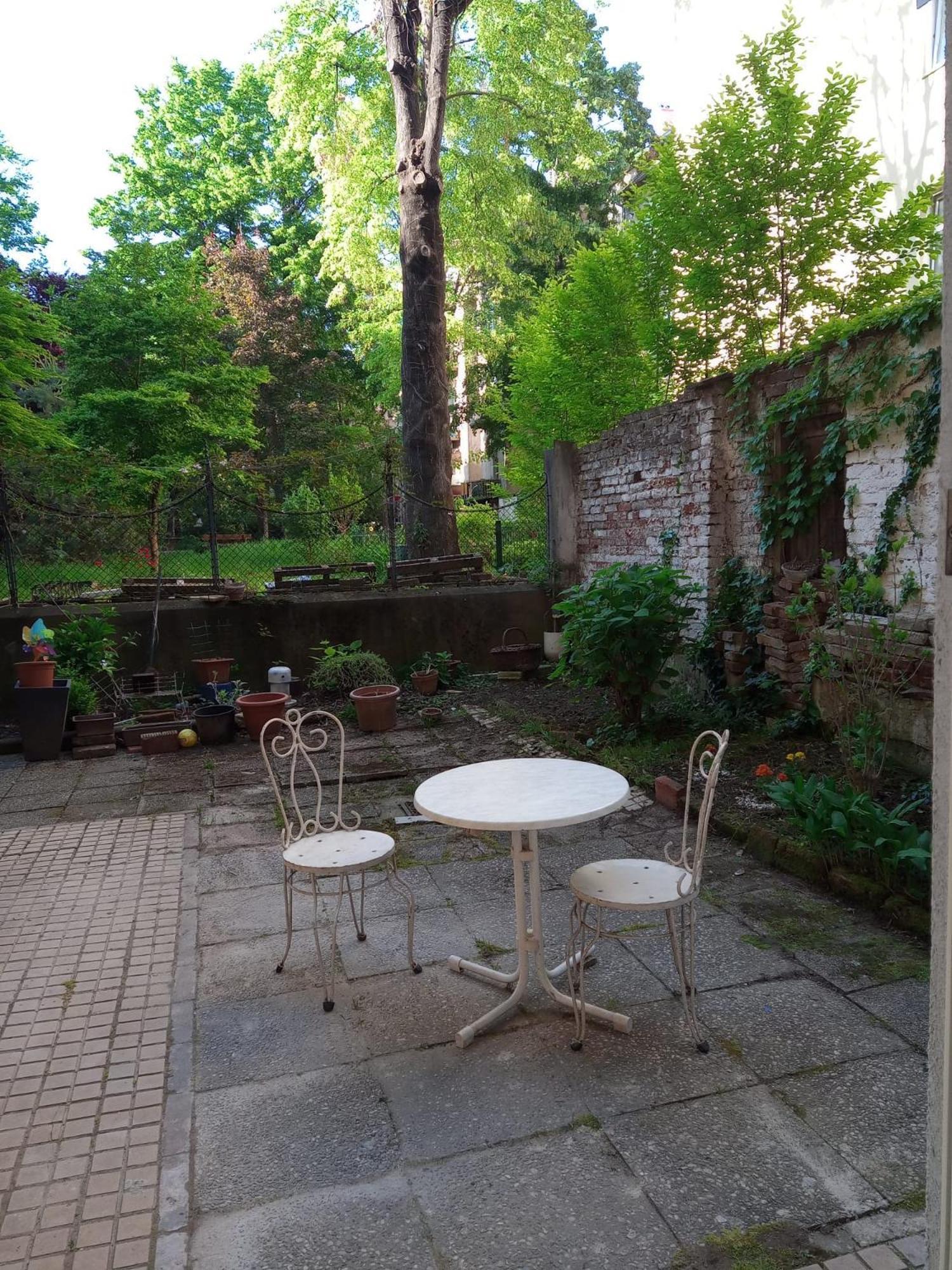 2 Botanical Garden Budget Apartmán